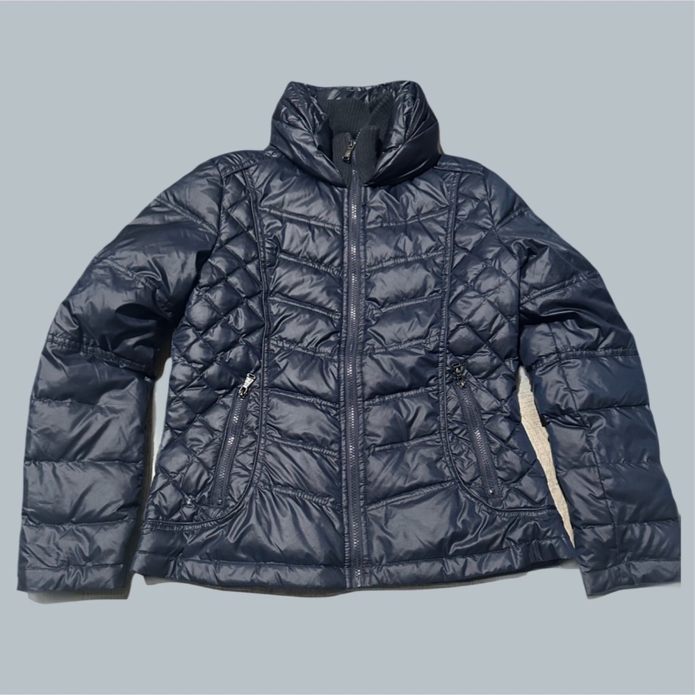 GUESS Medium Navy Blue Puffer Jacket Women’s Hoodless Full Zip Pockets Quilt